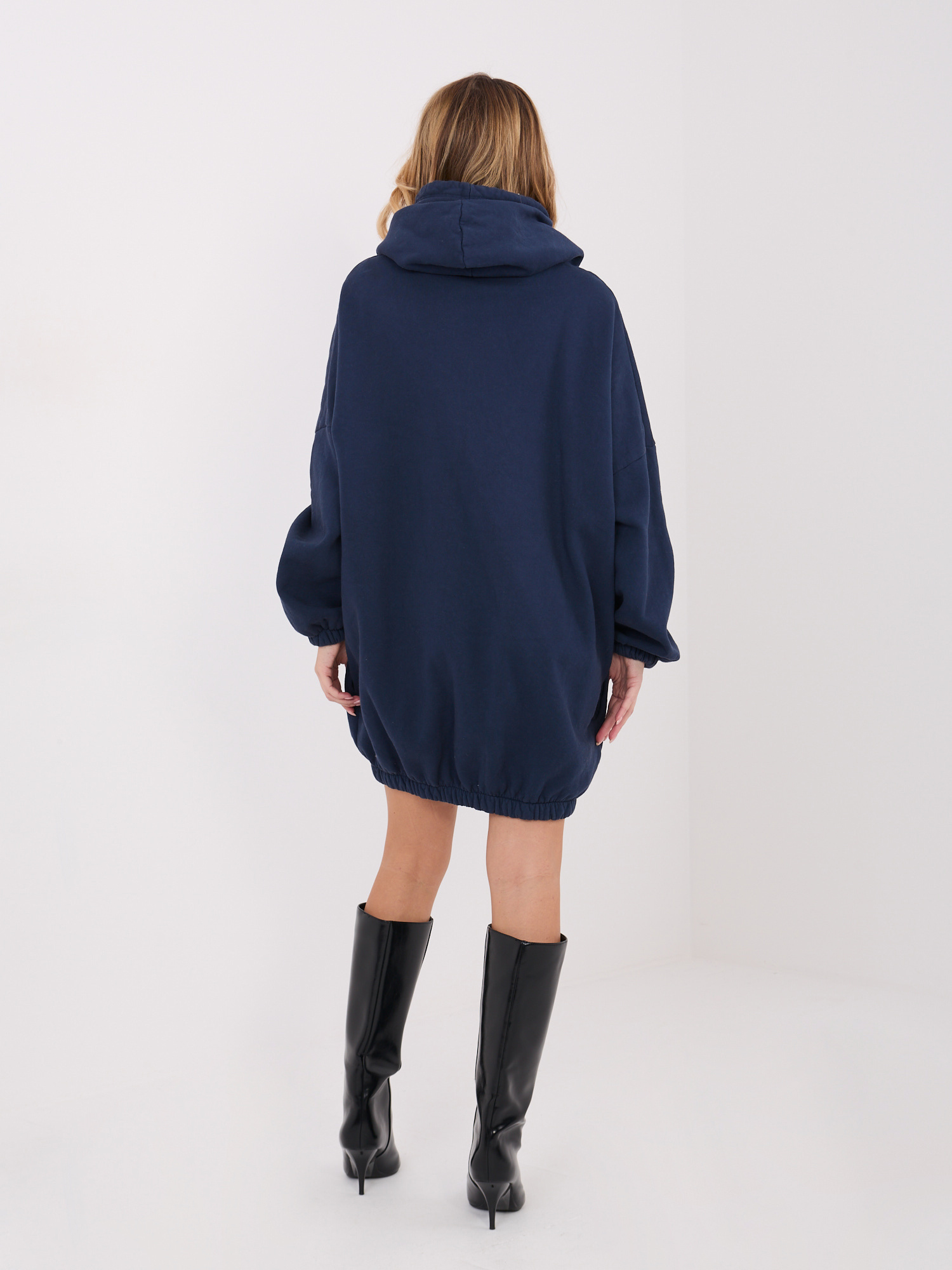 Factory Price Obleka s puloverjem v temno modri barvi