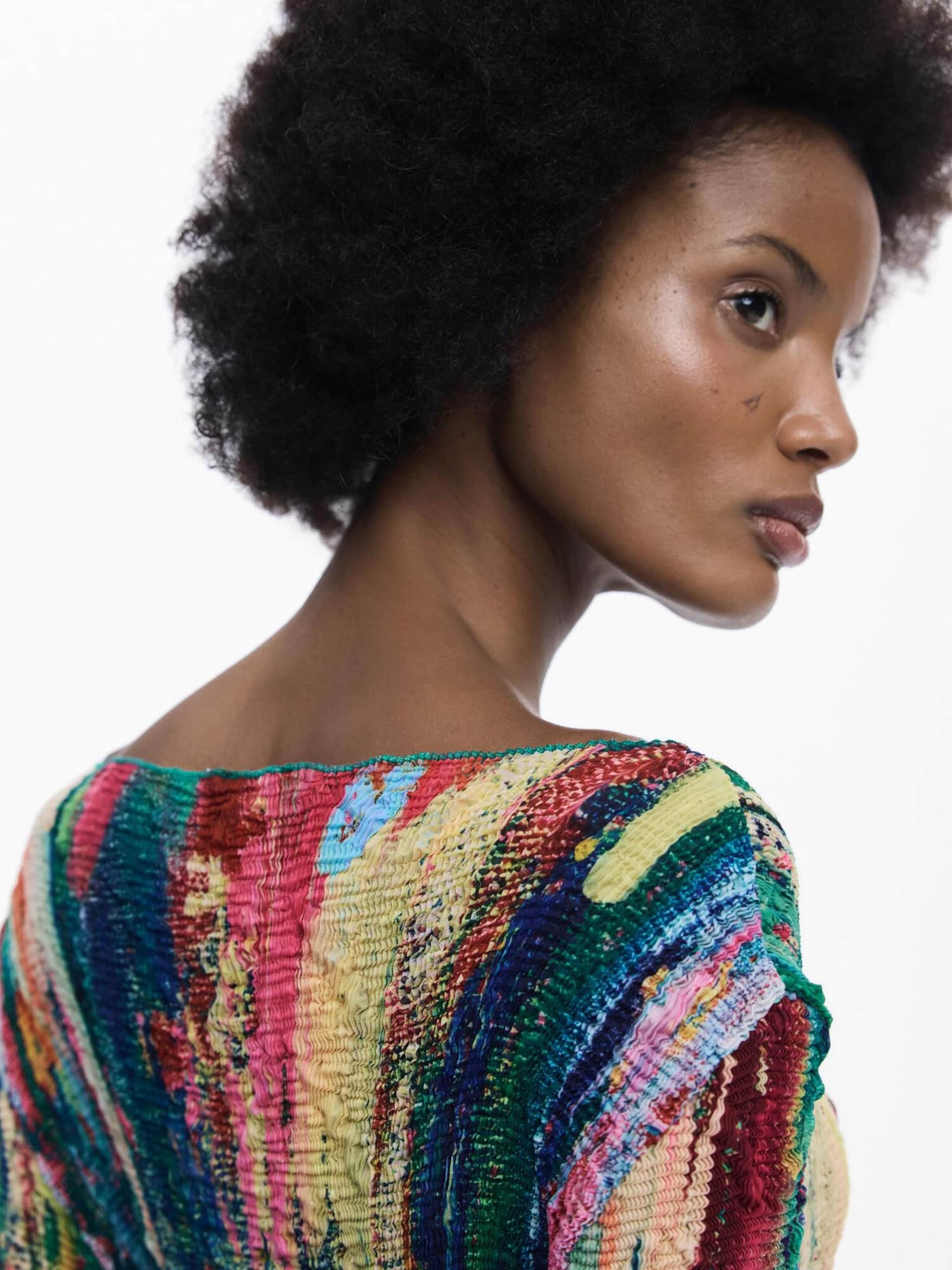 Desigual Obleka kremna / temno modra / zelena / rdeča