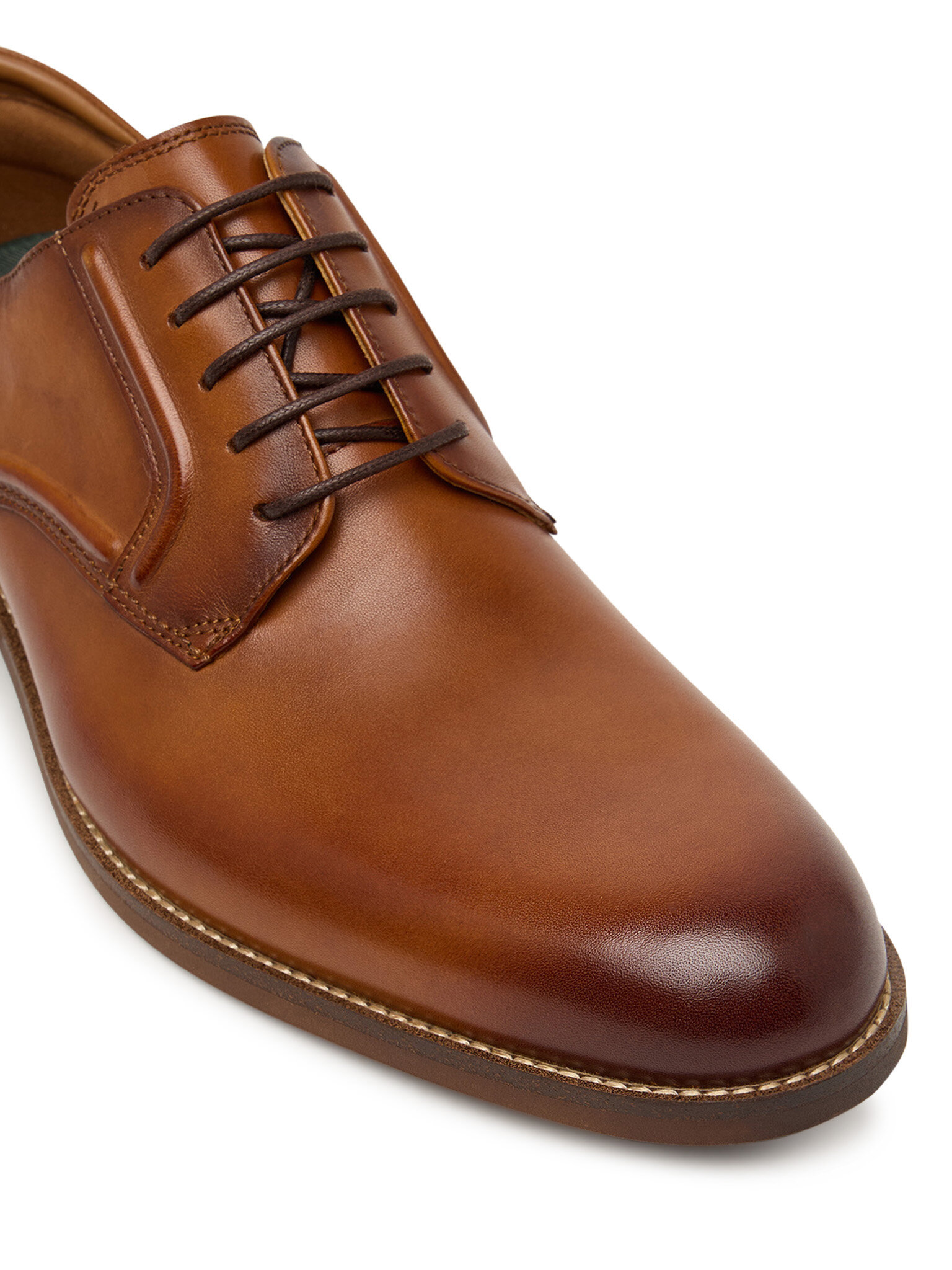 Nizki čevlji Clarks