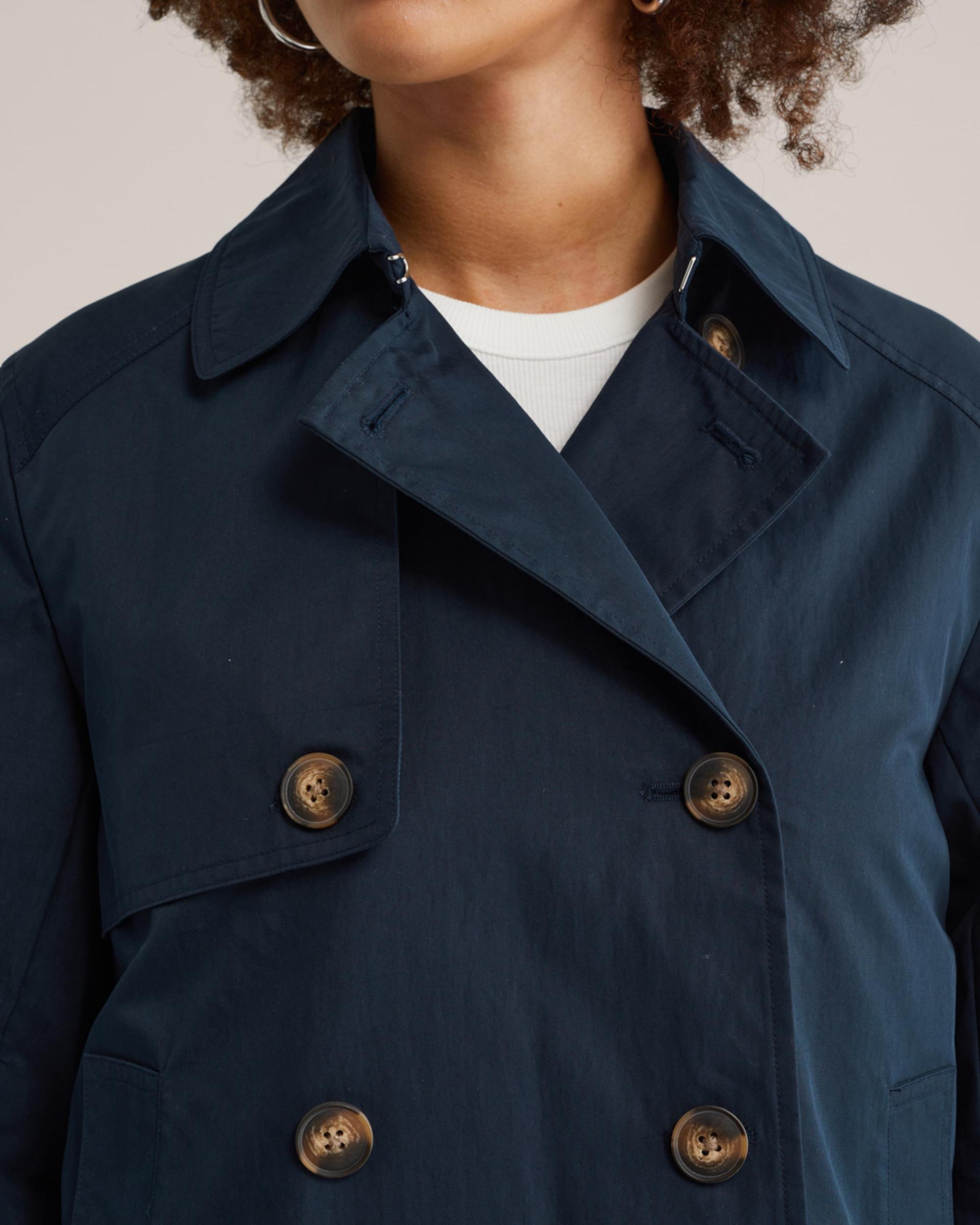 WE Fashion Prehoden plašč mornarska