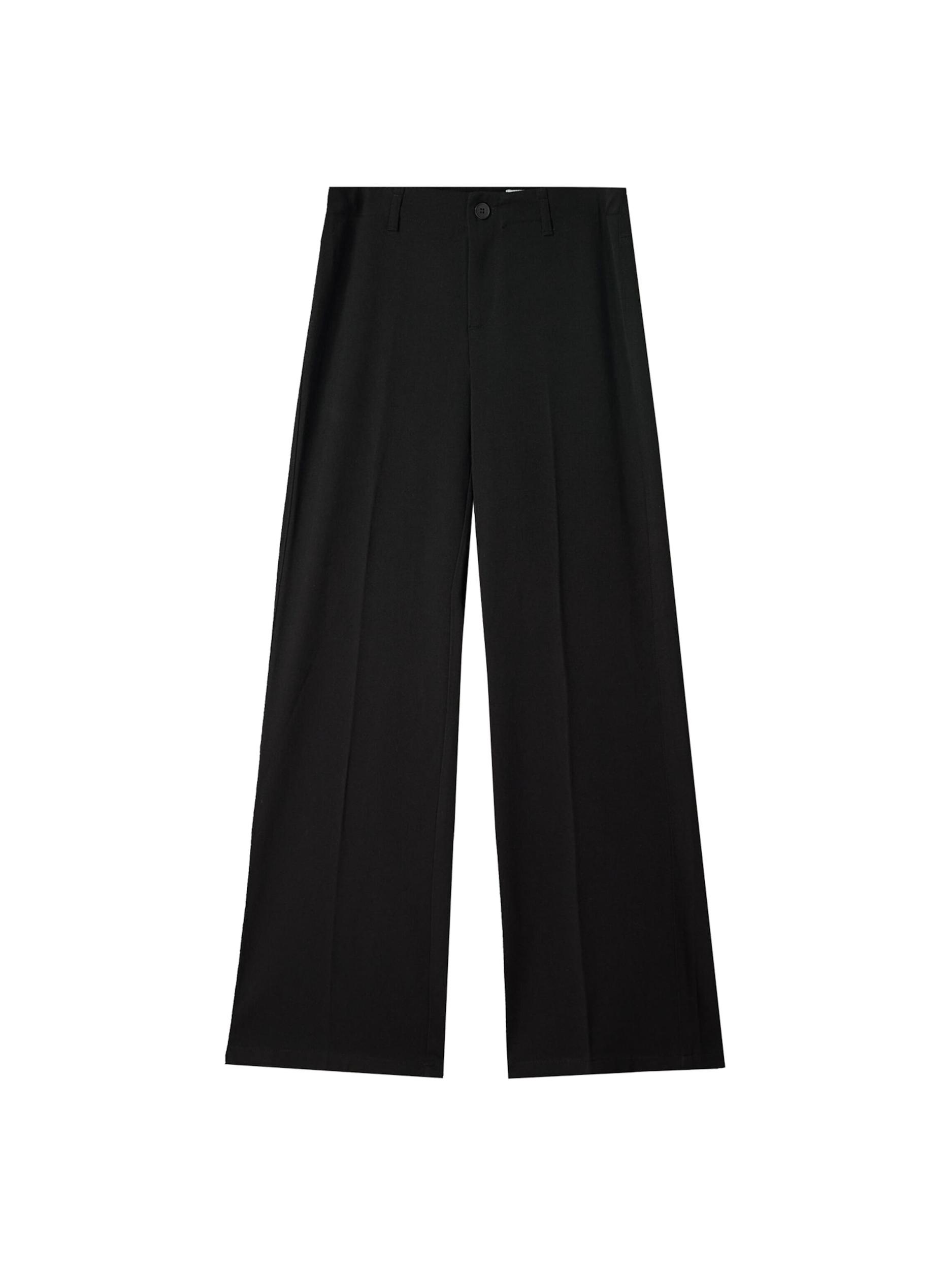 Bershka Hlače na rob črna