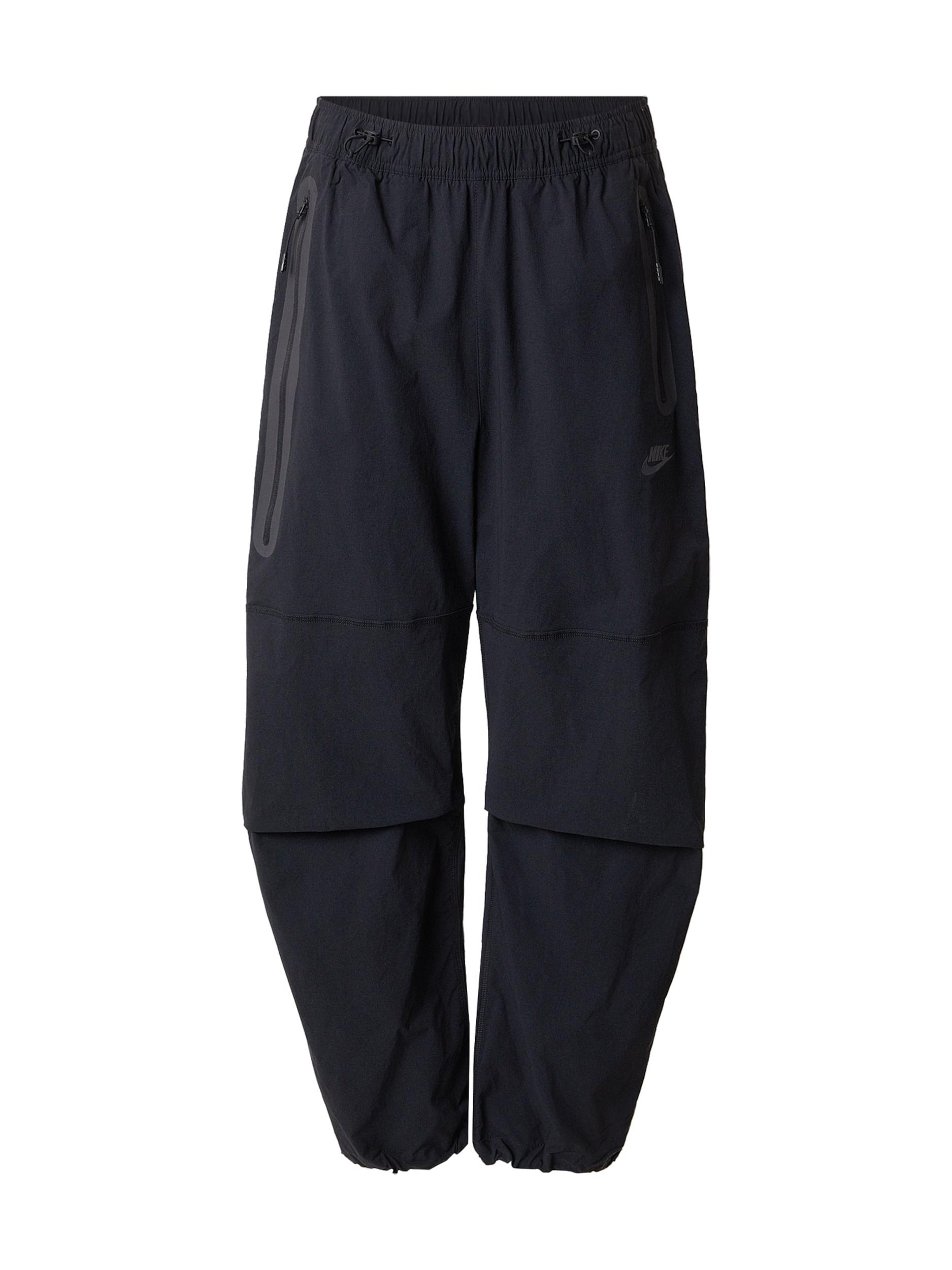 Nike Sportswear Funkcionalne hlače 'Tech' črna