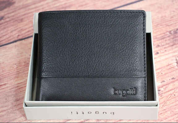 črna usnjena denarnica bugatti