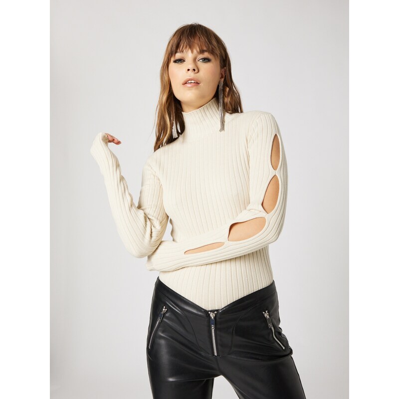 Katy Perry exclusive for ABOUT YOU Majica 'Lotta' off-bela