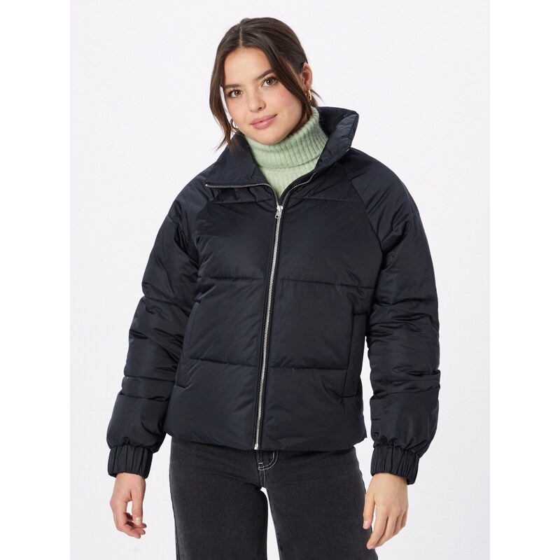 Abercrombie & Fitch Zimska jakna črna