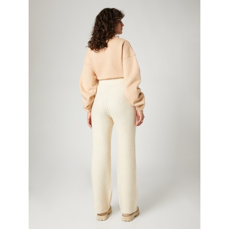 florence by mills exclusive for ABOUT YOU Hlače 'Sphene' kremna