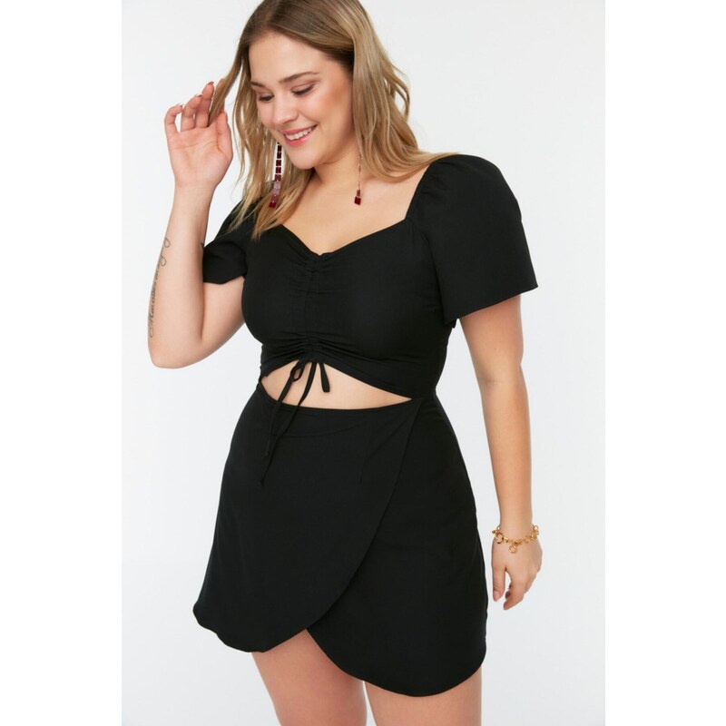 Trendyol krivulja Črna tkana obleka z ruffle in izrezanimi detajli