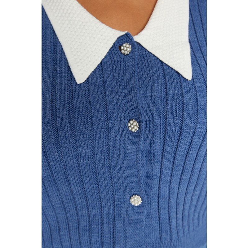 Trendyolova krivulja Indigo rebrasti ovratnik Podroben pleteni kardigan z gumbi