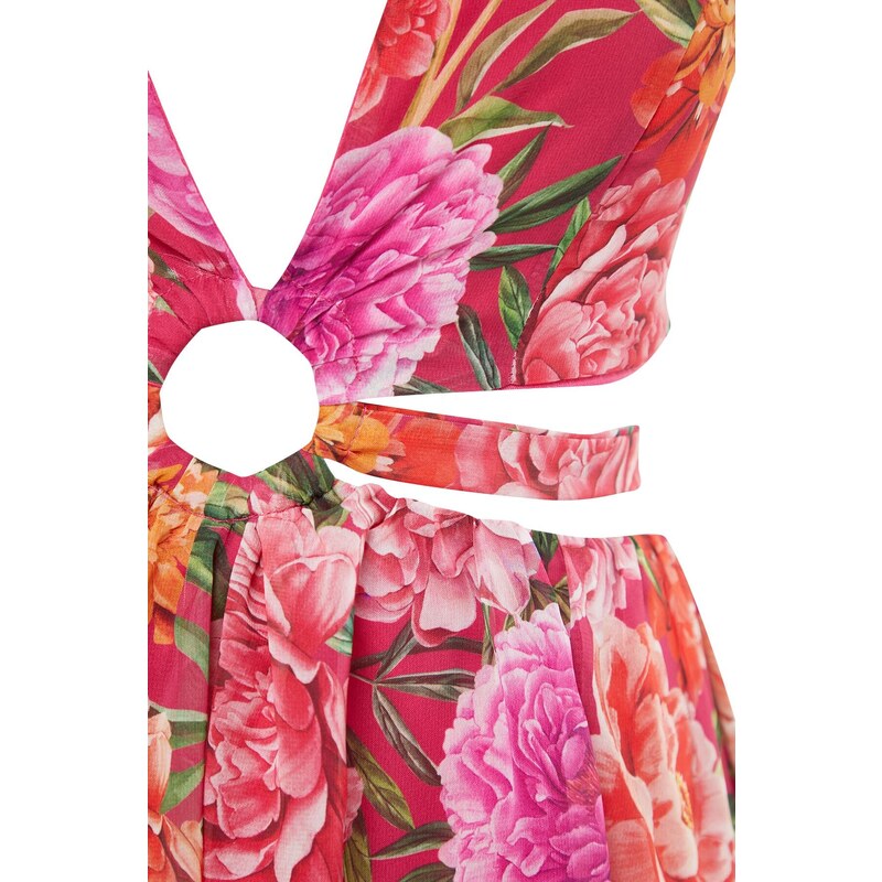 Trendyol Chiffon cvetlična vzorčasta večerna obleka z oknom / izrezana podrobna, večbarvna podloga