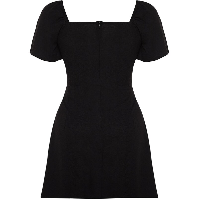 Trendyol krivulja Črna tkana obleka z ruffle in izrezanimi detajli