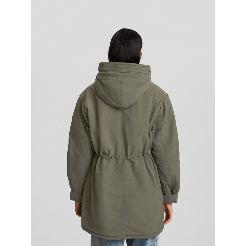 Bershka Prehodna jakna kaki / volneno bela