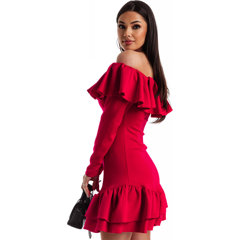 Pink dress with decorative frill at the La Diva neckline