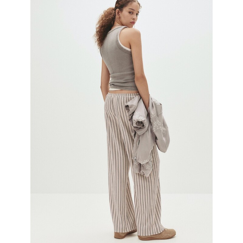 Pull&Bear Hlače ecru / siva