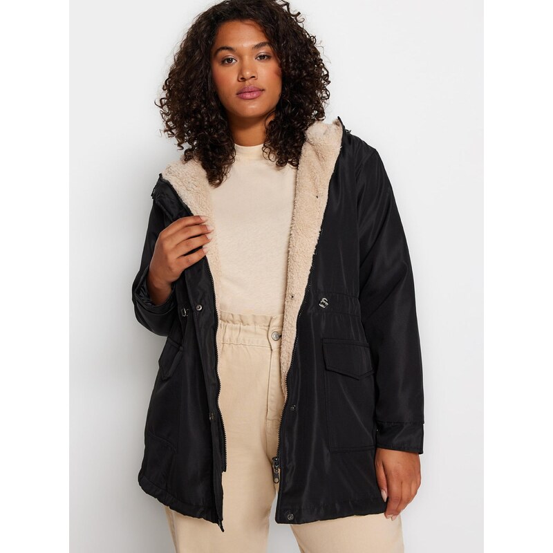 Trendyol Curve Zimska jakna črna