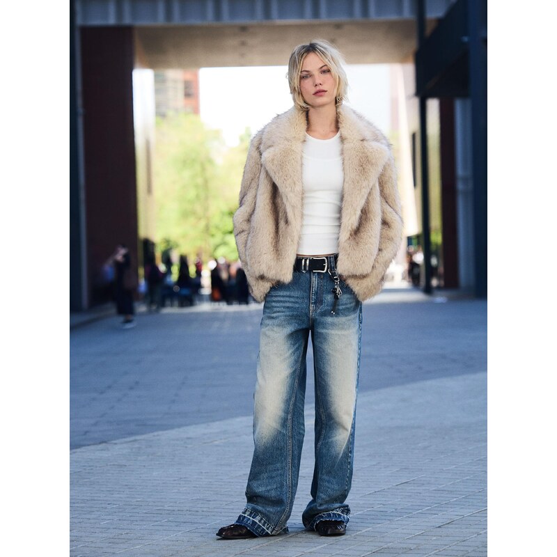 Bershka Zimska jakna ecru