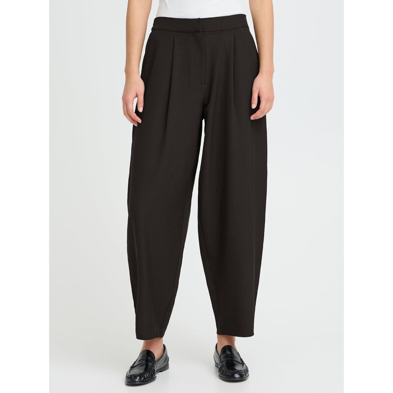 ICHI Hlače z naborki 'IHFava' črna