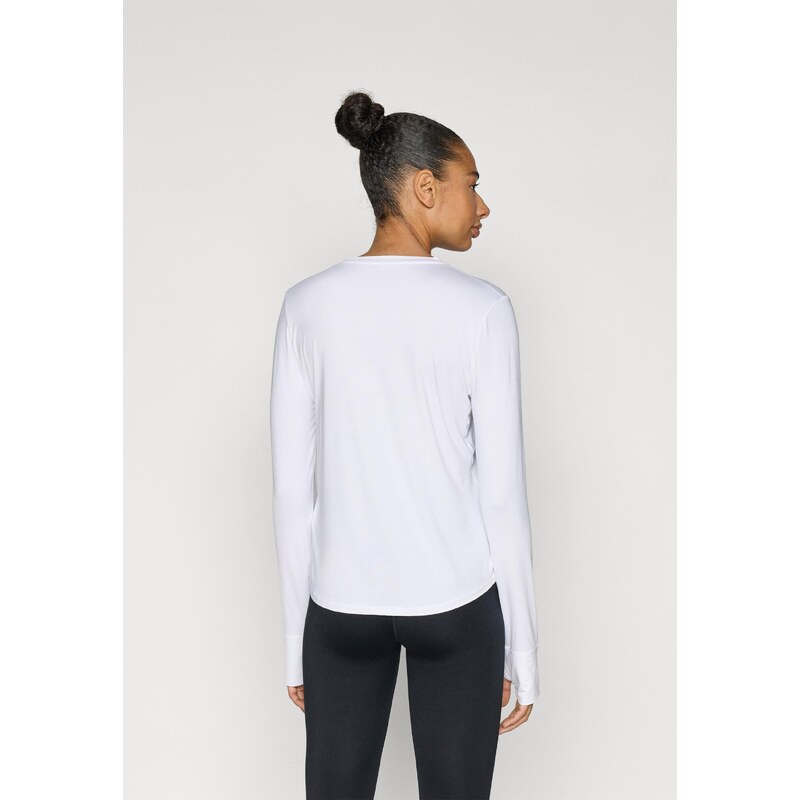 NIKE Funkcionalna majica 'ONE CLASSIC' bela