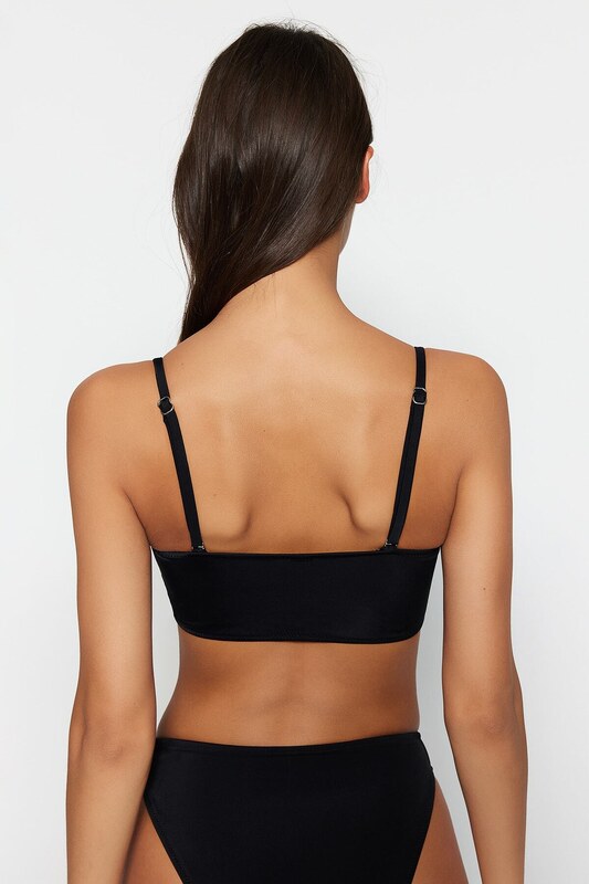Bikini zgornji del Trendyol Detailed