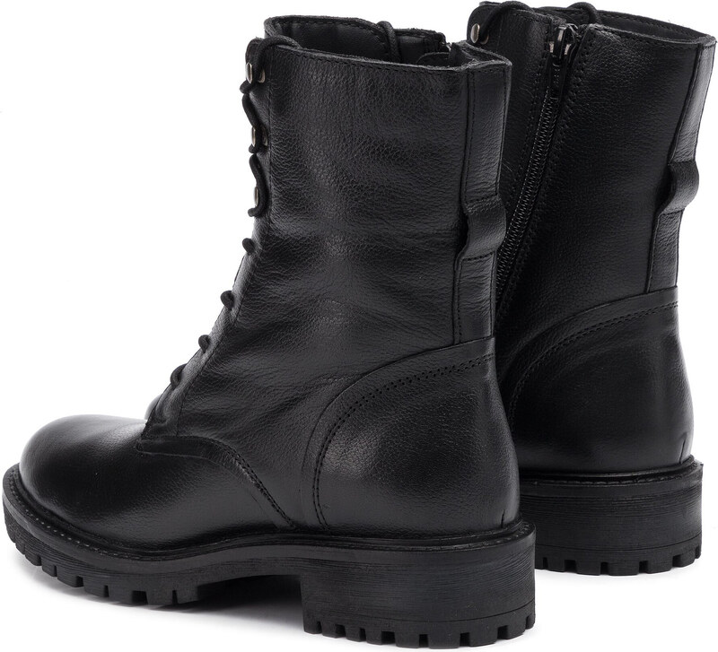 Pohodni čevlji Geox