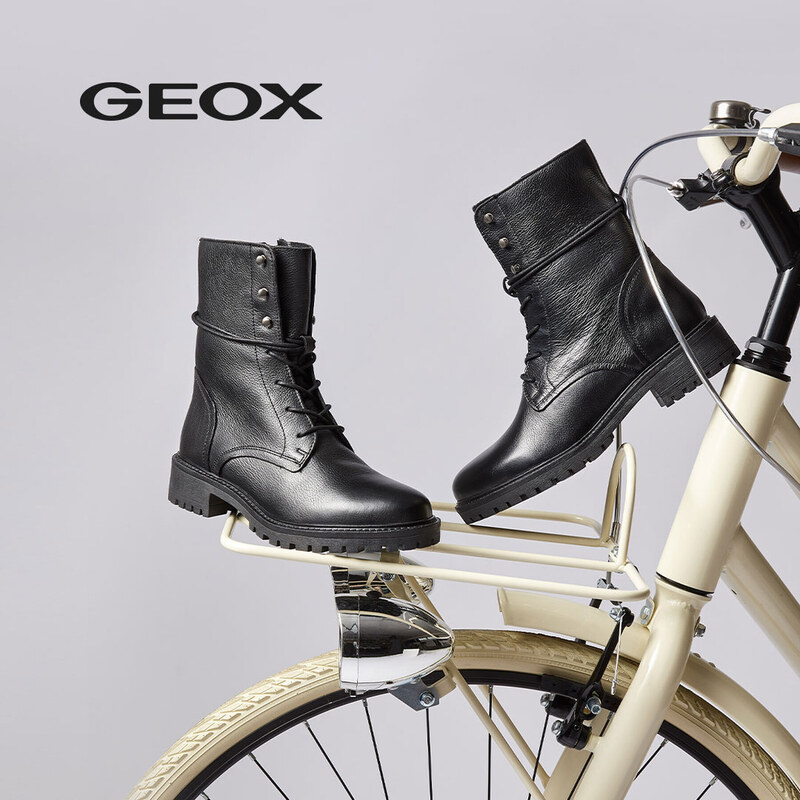 Pohodni čevlji Geox