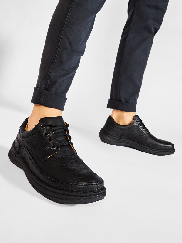 Nizki čevlji Clarks