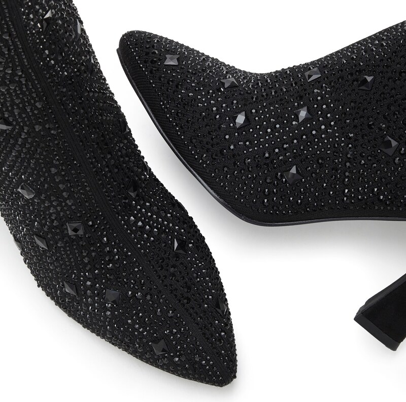 LASCANA Gležnarji črna