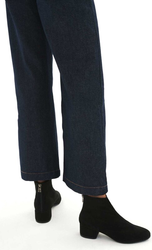 Kazar Gležnarji črna