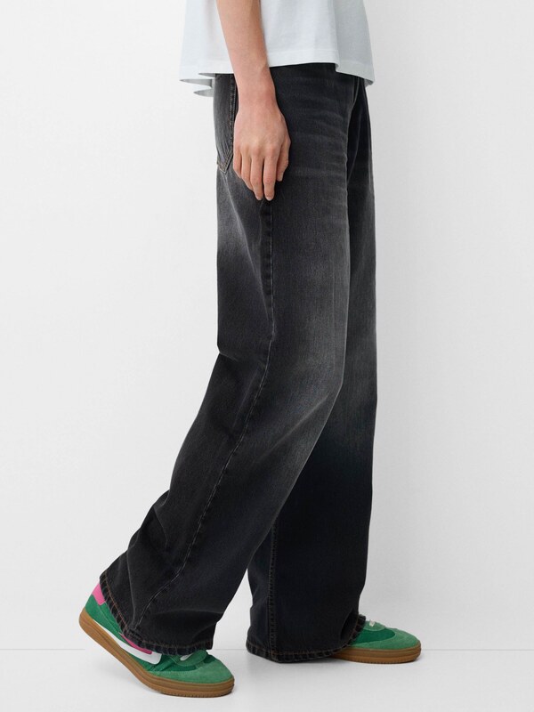 Bershka Kavbojke črn denim