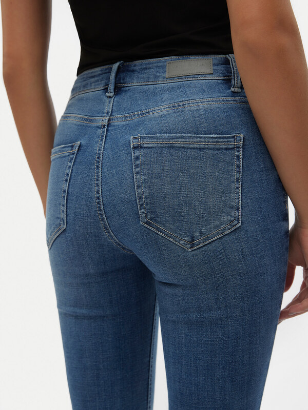 Jeans hlače Vero Moda