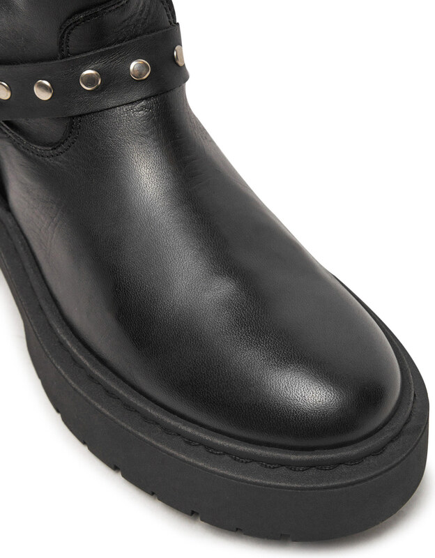 Škornji Steve Madden