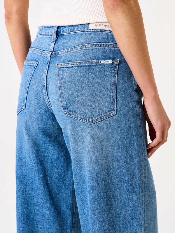 GARCIA Kavbojke moder denim