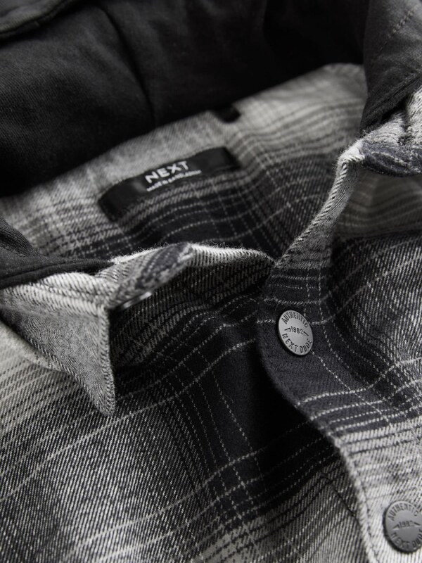 Next Srajca svetlo siva / črna / bela