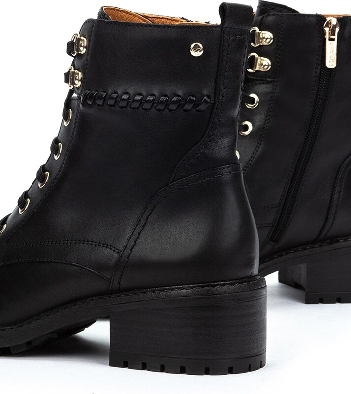 PIKOLINOS Gležnarji z vezalkami 'Medina' črna