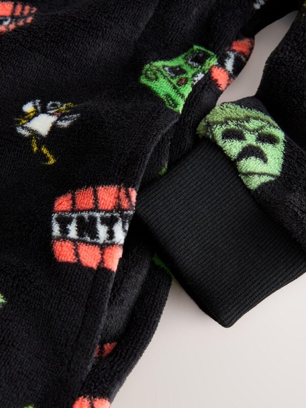 Next Pižama zelena / svetlo rdeča / črna / bela