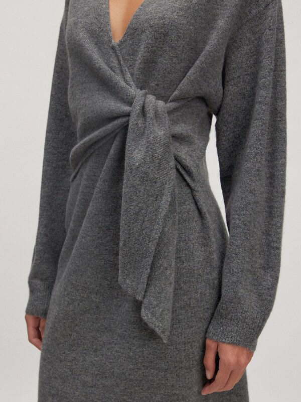 EDITED Obleka 'Loran' temno siva / pegasto siva