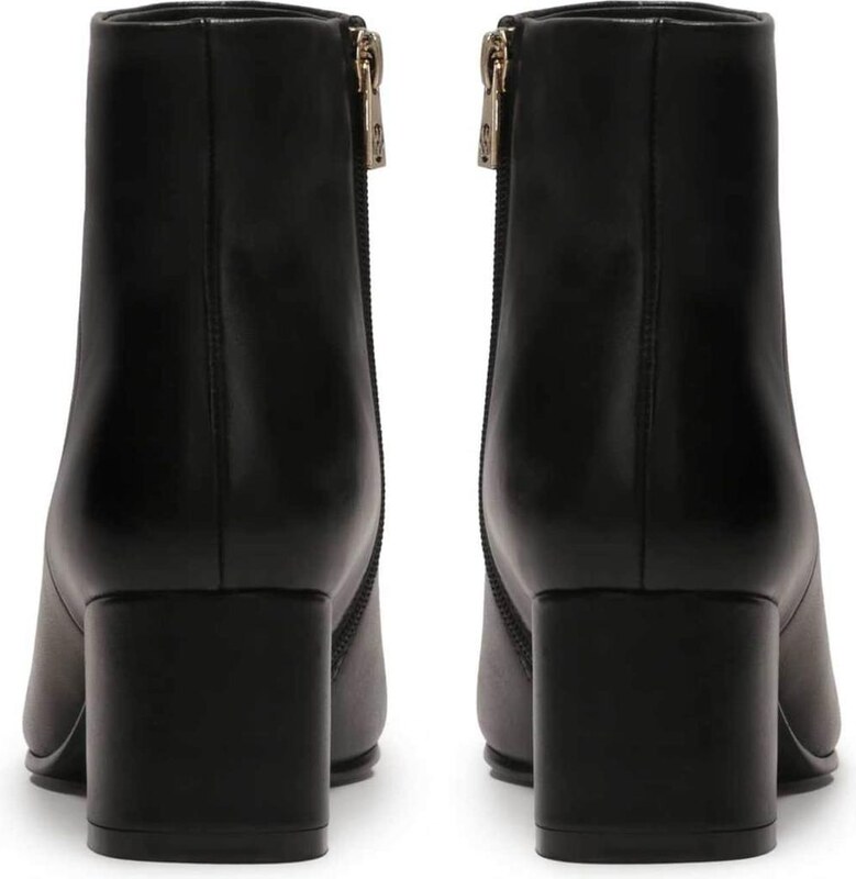 Kazar Gležnarji črna