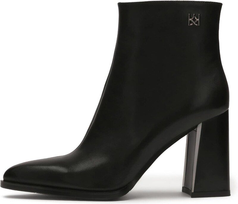 Kazar Gležnarji črna