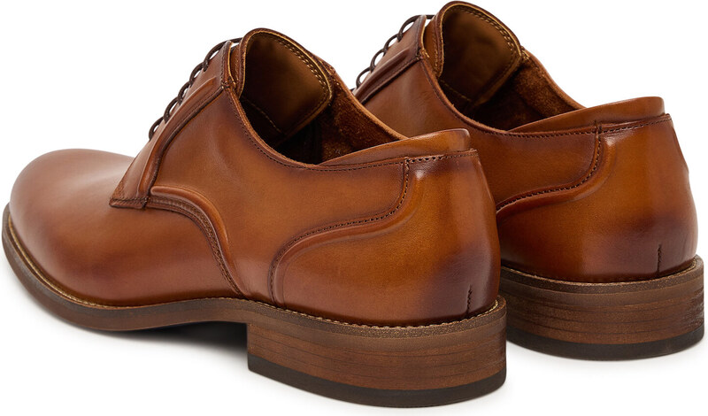 Nizki čevlji Clarks