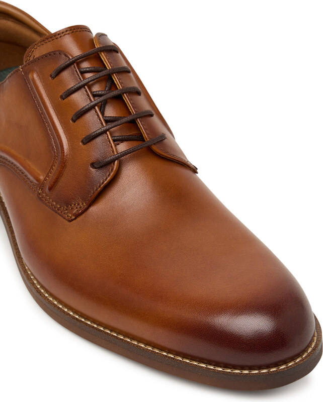 Nizki čevlji Clarks