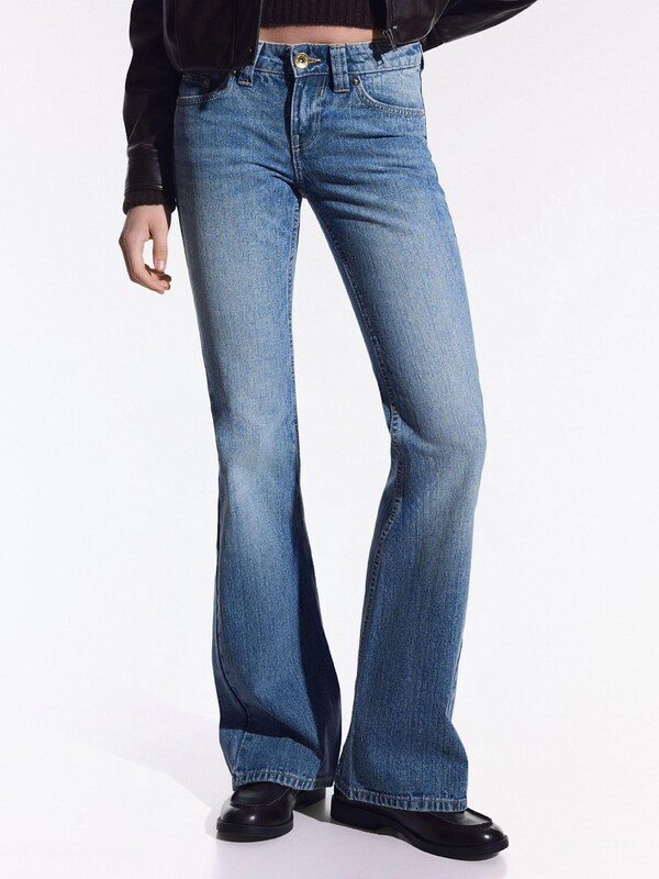 Bershka Kavbojke temno modra