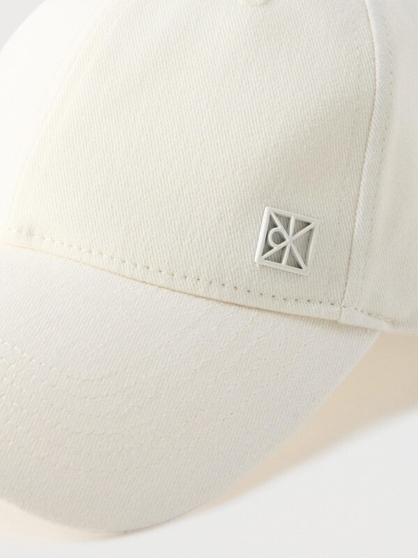 Calvin Klein Kapa naravno bela