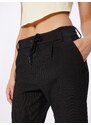 ONLY Hlače z naborki črna