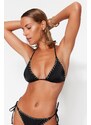 Trendyol črni trikotnik vezen bikini vrh
