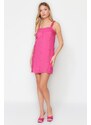 Trendyol roza naravnost rezana mini obleka s tkano podlogo in čipkastim detajlom