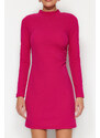Trendyol fuchsia stand-up ovratnik, nameščena, pletena mini obleka z gubami